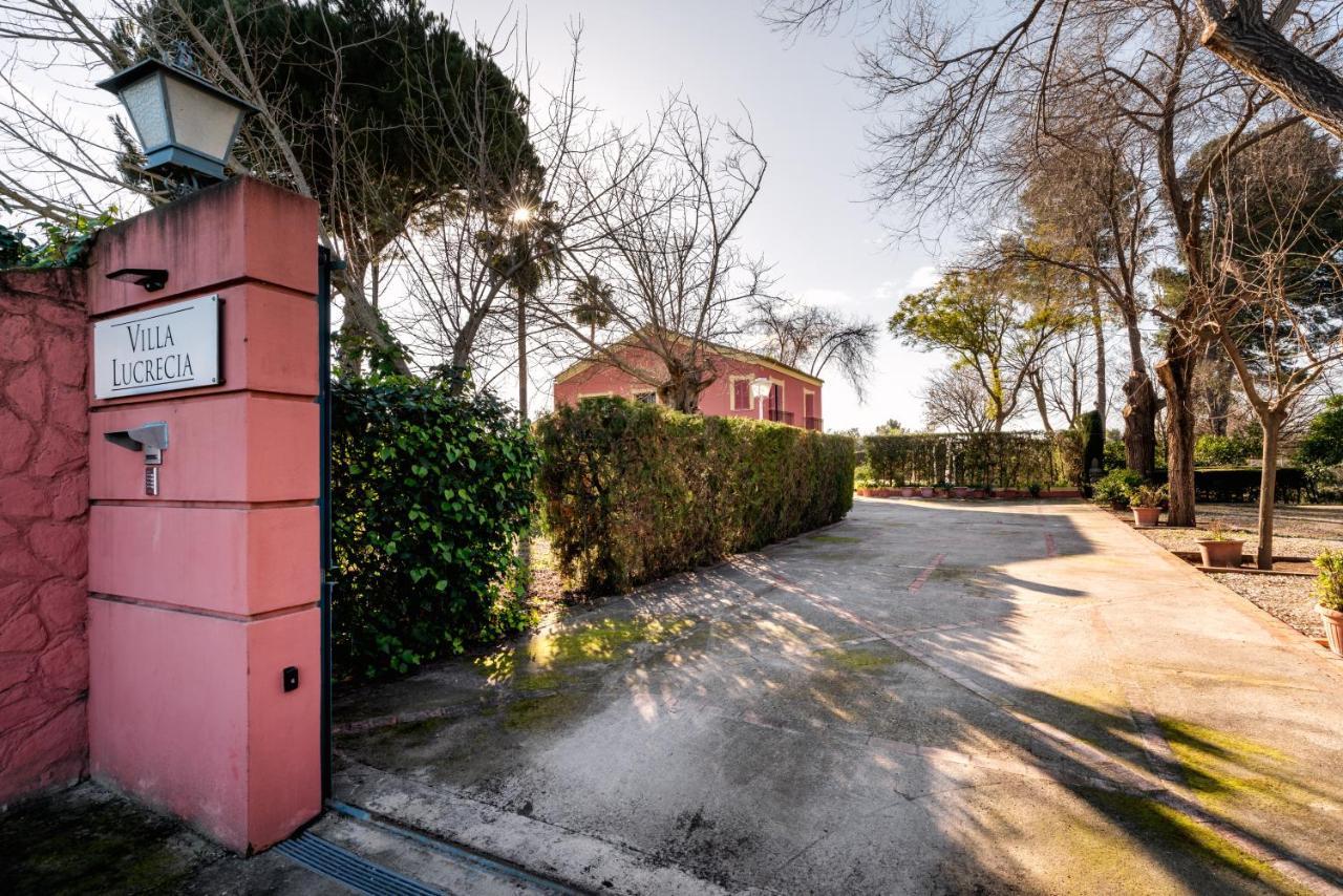 Villa Lucrecia Morón de la Frontera Eksteriør billede